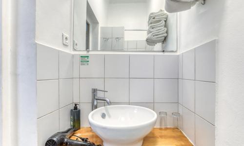 Hôtel Mistral Comédie Saint Roch - photo 2